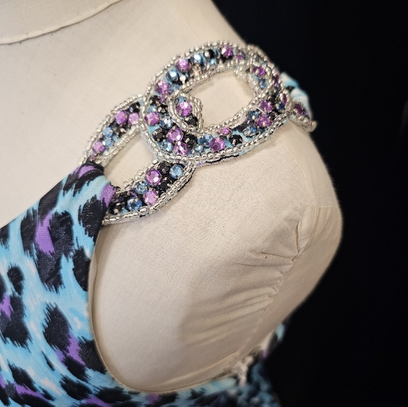 Animal print, maxi, dress, wedding, formal, party, prom, senior ball, colorful - Picture 3 of 12